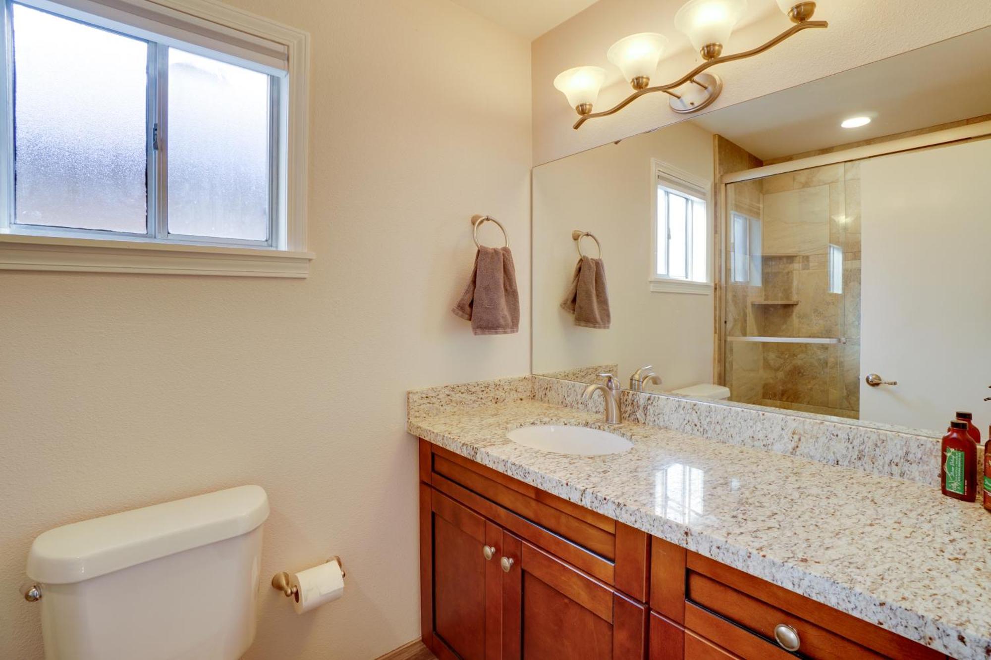 Townhome With Grill About 3 Mi To Downtown! Hébergement de vacances
