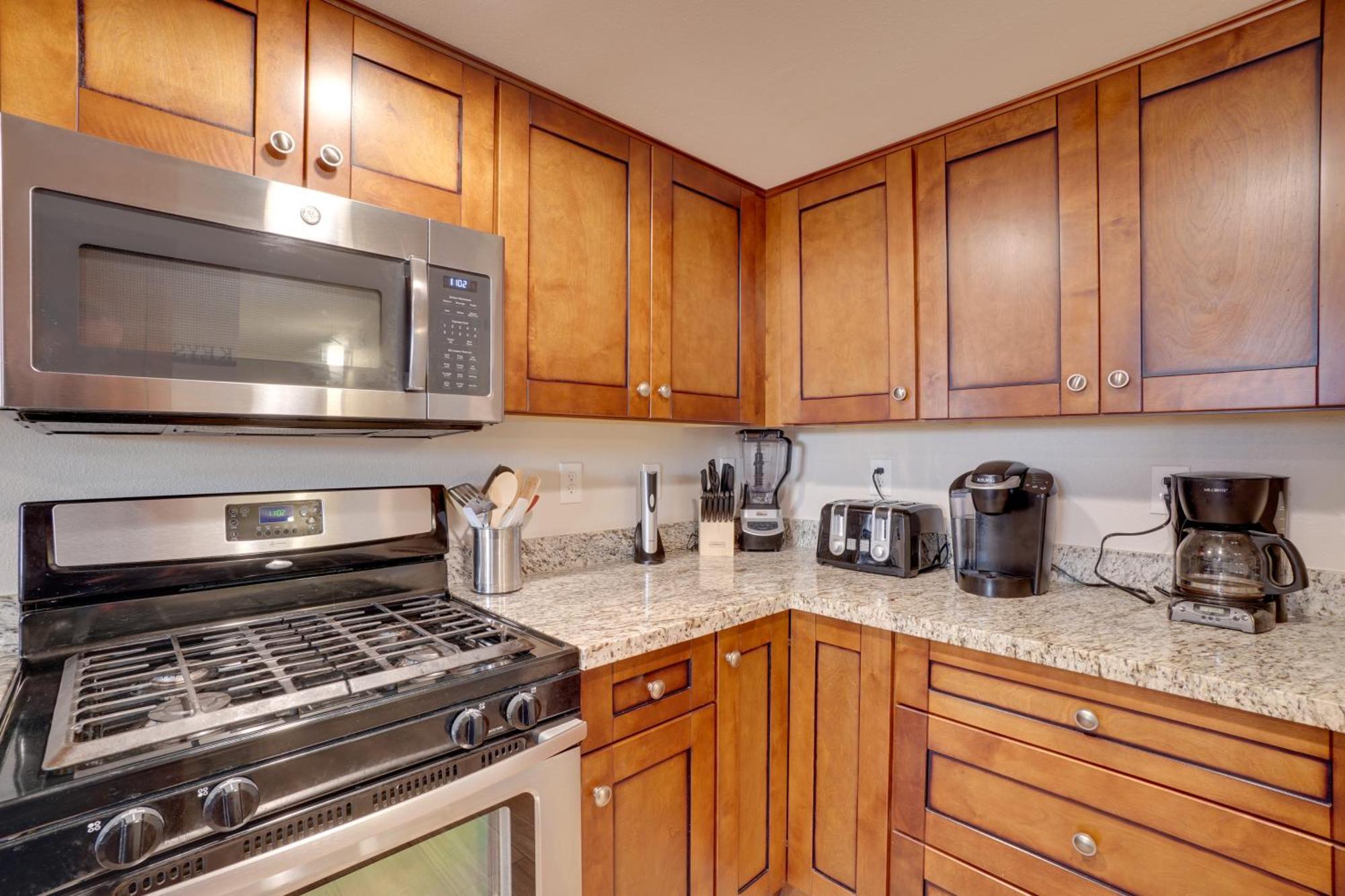 Townhome With Grill About 3 Mi To Downtown! Hébergement de vacances